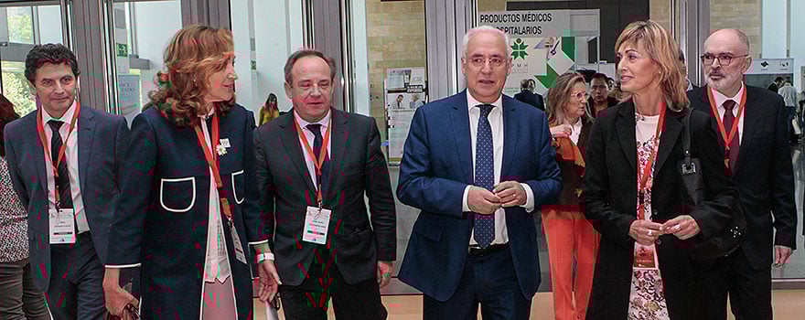 Oriol Estada, coordinador del Proyecto HAD 2020; María Martín, consejera de Salud de La Rioja; Javier Castrodeza, secretario general de Sanidad y Consumo; José Ignacio Ceniceros, presidente de La Rioja; Beatriz Massa, presidenta de la Sociedad Española de Hospitalización a Domicilio (Sehad); y Francisco Antón, presidente del Comité Organizador del XIV Congreso de Sehad. 
