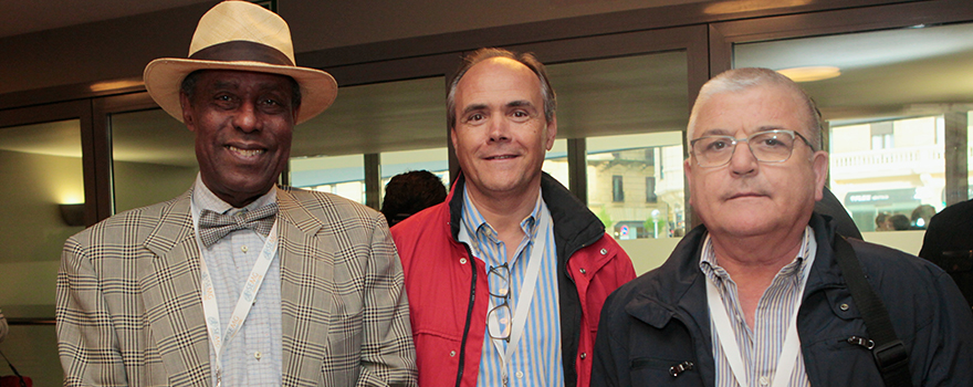 Wilfredo Portorreal, Juan José González y José Fernando Villena, todos congresitas en la primera jornada del XXIV Congreso de SEMG.