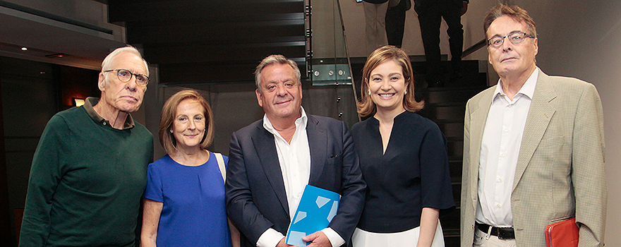 Aniceto Charro Salgado, presidente de Honos de Asomega;Julio Ancochea, presidente de Asomega; Inmaculada Ramos, vicepresidenta de Asomega; Adolfo de la Fuente, secretario  de Asomega.