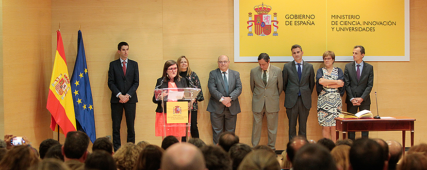 Teresa Riesgo Alcaide, directora general de Investigación, Desarrollo e Innovación, durante el acto de investidura. 