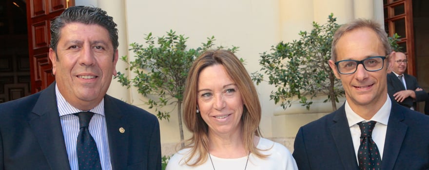 Manuel Vilches, director general del IDIS; Virginia Donado-Mazarrón, presidenta de Inidress; y David Camps, director de Marketing y Comunicación de DKV.