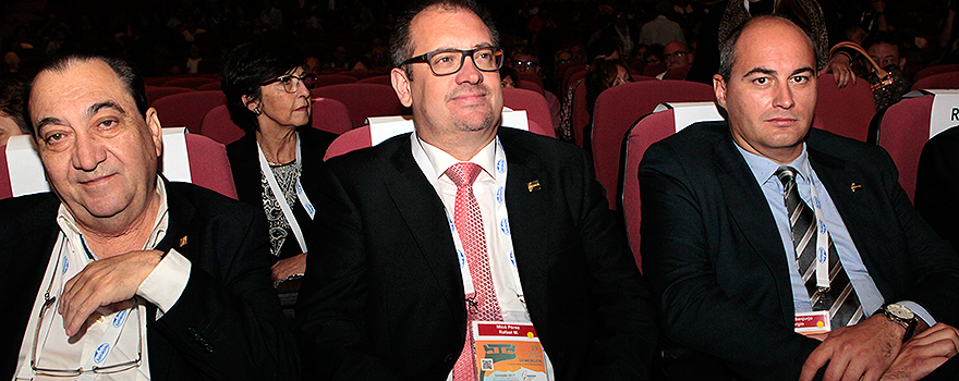 Gustavo Rodríguez, vicesecretario general primero; Rafael Micó, y Sergio Cinza, vicepresidente segundo de Semergen.