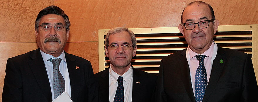 Los presidentes de las tres sociedades científicas de Familia: Llisterri (Semergen), Salvador Tranche (Semfyc) y Antonio Fernández-Pro (SEMG).