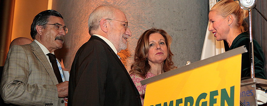 Llisterri, Fernández y Álvarez charlan con Anne Igartiburu, conductora del evento.