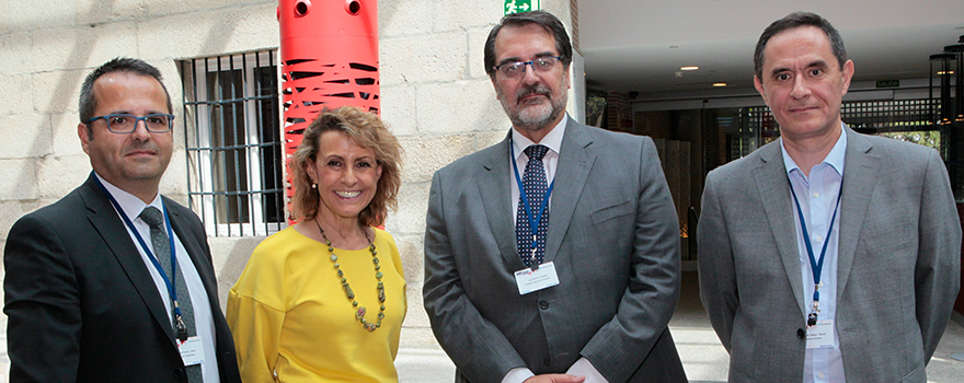 Jesús Ramos, director de Enfermería del Hospital de Fuenlabrada; Anabel Díaz Cuasante, directora de Enfermería del Hospital de Alcorcón; Fernando Jou, gerente del Hospital de La Poveda; Manuel Galindo, gerente del Hospital de Móstoles.