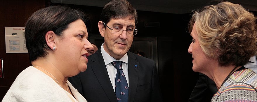 Juana Sánchez, jefa de Gabinete de la Consejería de Sanidad de la Región de Murcia; Manuel Villegas y Piedad Navarro.