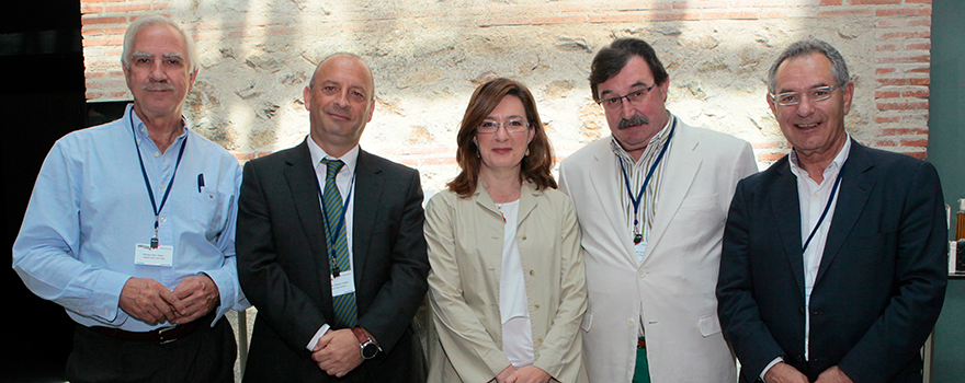 Antonio Alemany, subdirector gerente del Hospital Clínico San Carlos; Ricardo Herranz, gerente del Hospital Puerta de Hierro de Majadahonda; Carmen Pantoja, gerente del Hospital Infanta Leonor; Domingo del Cacho, gerente del Severo Ochoa, y Miguel Ángel Andrés, gerente del Hospital de Getafe.