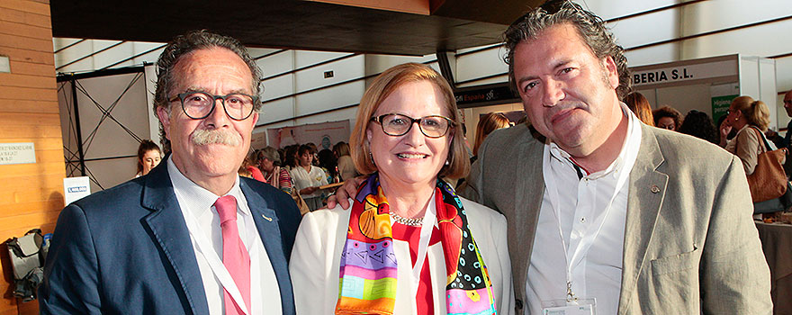 Juan Paricio, Inmaculada Sánchez y Rafael Garcia, integrantes de la Junta Directiva de ANDE