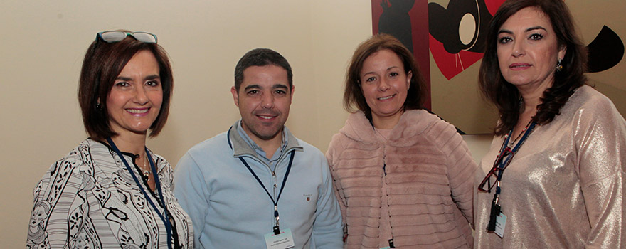 María Dolores Acón; José Rumbao, subdirector médico del Hospital Universitario Reina Sofía; Valle García, gerente del Hospital Reina Sofía; y Pilar Pedraz, directora de Enfermería del Hospital Universitario Reina Sofía.