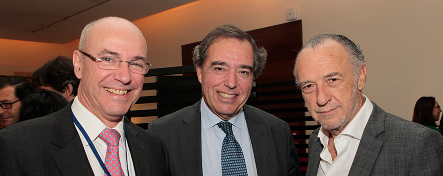 Luis Casarrubio, de Cardiva, junto al director de la misma entidad, Carlos Ibares, y José María Pino.