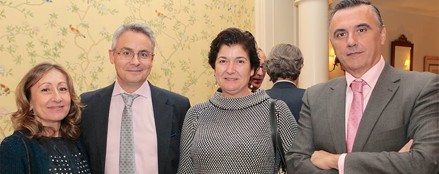 Maribel Sánchez, Santiago Ruiz, Pilar Monteliú, directora médico del Hospital Universitario HM Nuevo Belén; y Pablo González Jerez, director médico del Grupo HM Hospitales.