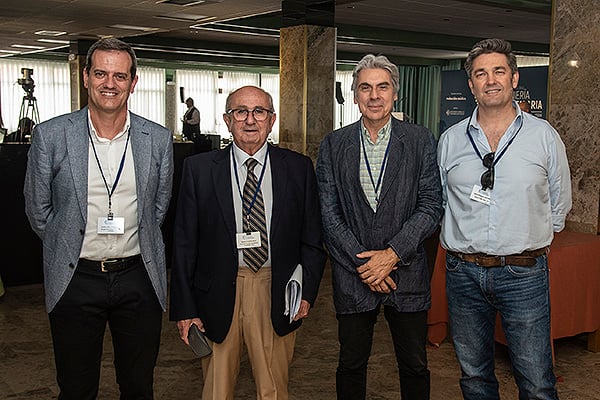 Joaquín Gavilán, subdirector del Servicio general del Hospital Reina Sofía de Córdoba; Martín Herrero Fernández  vocal de la Comisión Técnica de la Asociación Española de Ingeniería Hospitalaria (AEIH), y Profesor honorífico de Economía Aplicada en la Universidad de Alcalá de Henares; José Manuel Giraldo, Hospital Universitario Virgen del Rocío, José Antonio Arenilla, jefe de servicio de ingeniería y mantenimiento del área de gestión sanitaria sur de Sevilla