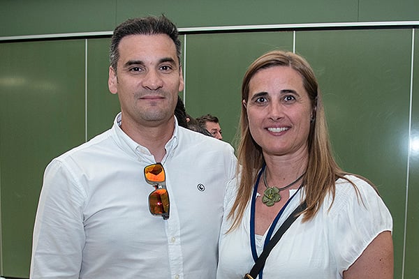 Diego Prieto, jefe de Servicio de Ingeniería del Hospital 12 de Octubre; y Ana Isabel Sánchez, jefa de Sección de SITED del Hospital Ramón y Cajal.