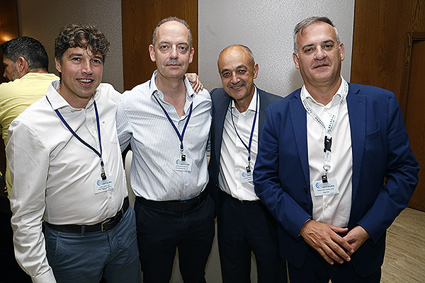 Jesús Gutiérrez, subdirector de Gestión del Complejo Asistencial Universitario de Salamanca; Sergio Manuel Garrido, subdirector de Obras, Instalaciones y Equipos Servicio Extremeño de Salud (SES); Tomás Fernández, agente comercial de Polygon SPA; y Francisco Javier Gregorio.