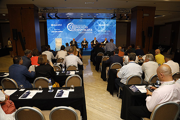 Aspecto de la sala durante la inauguración del XI Encuentro Global de Ingeniería Hospitalaria.