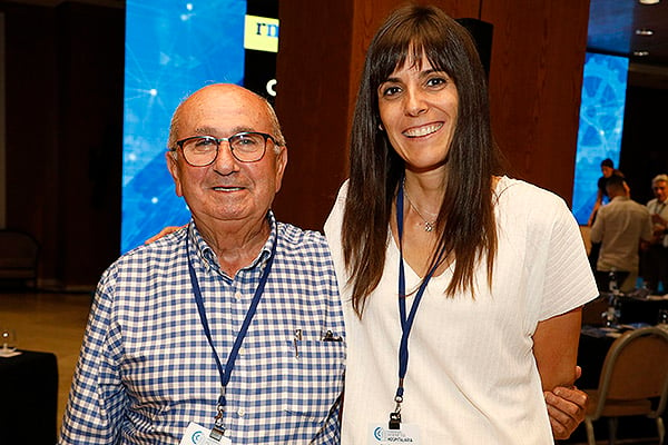 Martín Herrero, vocal de la Comisión Técnica de la AEIH; y Beatriz Blanco, jefa de Servicio de Ingeniería, Tecnología y Obras del Hospital Universitario Ramón y Cajal (Madrid). 