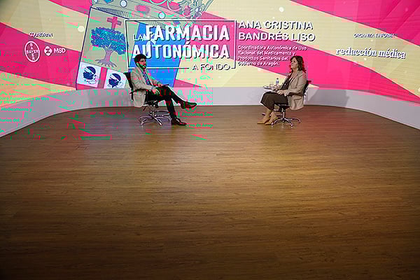 Aspecto de la sala durante la entrevista La Farmacia Autonómica A Fondo con Ana Crisina Bandrés Liso.