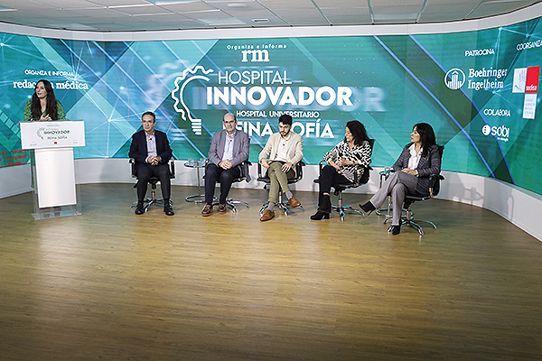 Primera mesa de debate: Innovación Clínica.