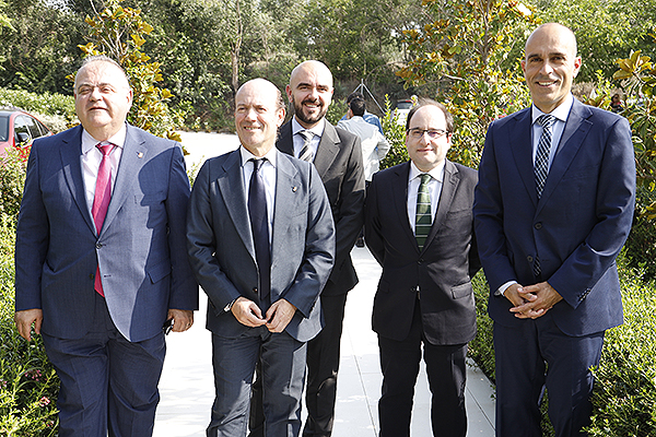 Alejandro Vázquez, Jesús García-Cruces, Álvaro Muñoz; Israel Diego Aragón; y Ricardo López.
