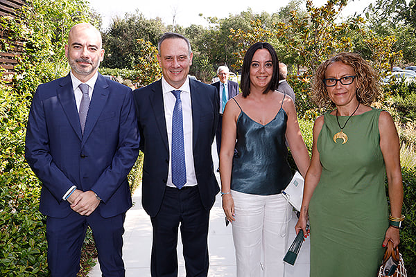 Íñigo Cortázar, director general de Recursos Humanos del Sescam; Luis Ruiz, secretario general del Sescam; Mari Paz Rodas, jefa de Gabinete del consejero de Sanidad de Castilla-La Mancha; y Angélica Molina, directora de Comunicación del Sescam. 