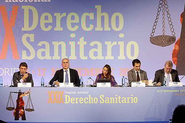 Celso Arango, Enrique Ruiz Escudero, Raquel Murillo, Antonio del Moral y César Tolosa.