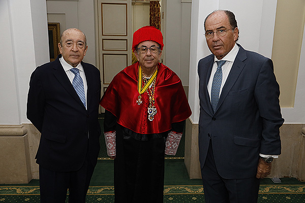 Armando Tejerina, director científico del Centro de Patología de la Mama; Honorio Bando; y Jaime De Lorenzo, Ginecología y Obstetricia.