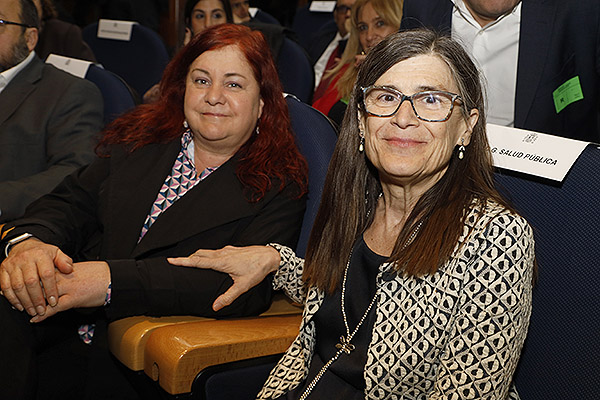 Celia Gómez y Pilar Aparicio.