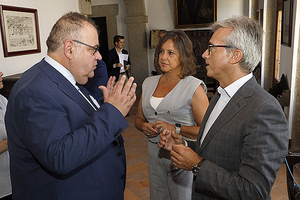 Alejandro Vázquez, Catalina García y Jesús Ponce.