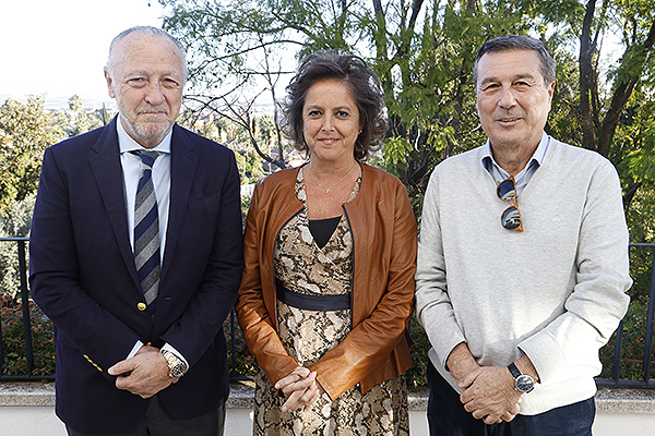 José María Pino, Catalina García y Marciano Gómez, conseller de Sanitat de la Comunidad Valenciana.