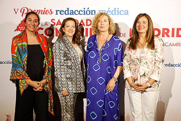 Cayetana Gutiérrez, Relaciones Institucionales en la Comunidad de Madrid de Pfizer; Fátima Matute; Eva Rapado, gerente de Nacional Relaciones Institucionales y Acceso de Pfizer; y Mª. Ángeles Hidalgo García, directora de Sostenibilidad y de la Fundación Pfizer.