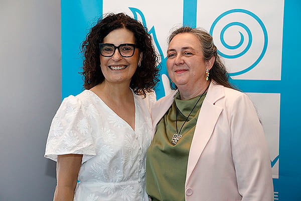 Elena Fernández, gerente de Cuidados del Servicio Madrileño de Salud; y Aurora Araújo.