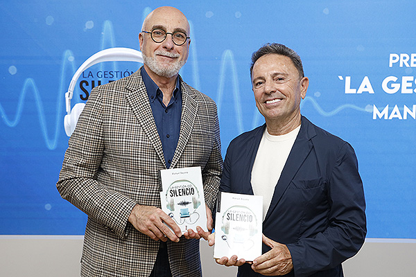 Jesús Sanz, presidente de ANDE; junto a Manuel Bayona García.