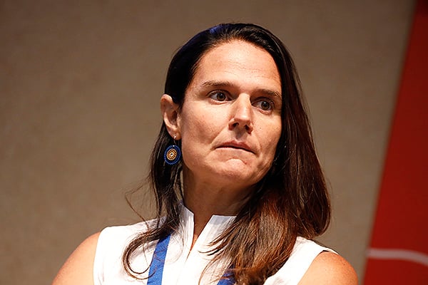 Mª Dolores Masiá, estrategias de imagen y monitorización en la enfermedad coronaria del deportista.