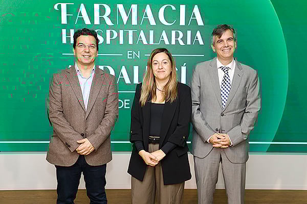 Ramón Morillo; Nuria Rodriguez, KAM National Lead de Boehringer Ingelheim; y Carlos García Collado.