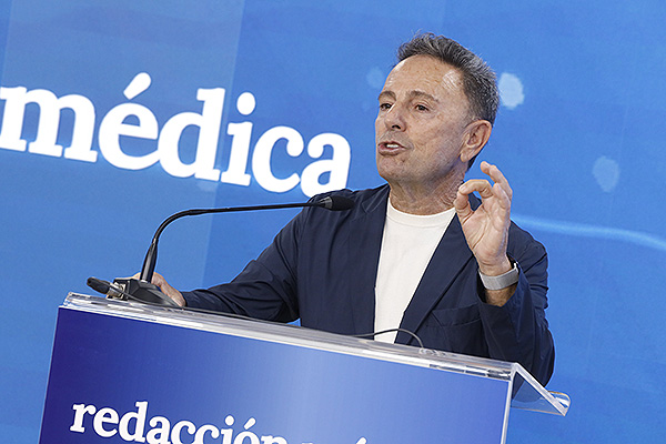 Manuel Bayona García, autor de 'La gestión del silencio'.