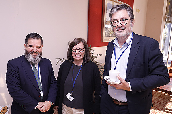 Miquel Gómez, director del Instituto de Diagnóstico por la Imagen Servicio Catalán de la Salud (CatSalut); Mónica Penedo y Félix Yeboles.