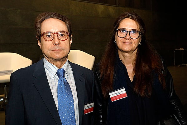 Miguel Martín, jefe del Servicio de Oncología del Hospital Gregorio Marañón; y María del Carmen de la Cruz, de  FIBHGM.