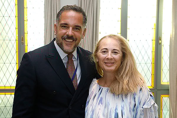 Kilian Sánchez, secretario Federal de Sanidad y Consumo en la Comisión Ejecutiva Federal del Partido Socialista. Portavoz del Partido Socialista en la Comisión de Sanidad del Senado; y Victoria Ayala.