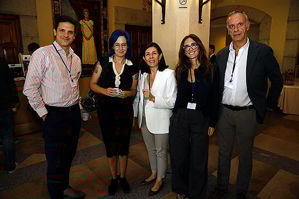 Jordi Olivares, Public Affairs de Sanofi; Marta Carmona; Laure Yvenou, director de Relaciones Institucionales de Sanofi; Sofía Perea, Responsable de Asuntos Públicos de Sanofi;  y Víctor Sánchez, Publics Affairs.
