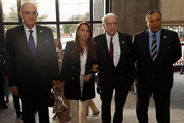 Altos directivos de AMA: Luis Campos, vicepresidente; Raquel Murillo, directora general adjunta; Diego Murillo, presidente; y Bartolomé Beltrán, vicepresidente.