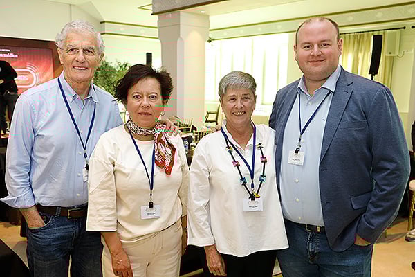 José Manuel Freire, exportavoz del Partido Socialista en la Comisión de Sanidad de la Asamblea de Madrid; Elena Lete, presidenta de la Comisión de Salud del Parlamento Vasco; Nerea Ahedo; y Ander Añibarro, vocal de la Comisión de Salud del Parlamento Vasco.