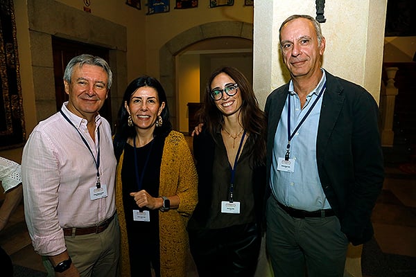 Rubén Moreno, Laure Yvenou, Sofía Perea y Víctor Sánchez, public affairs de Sanofi. 