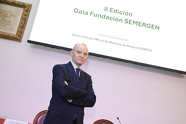 José Ramon González ha sido el encargado de dar la conferencia magistral Modelo de continuidad en la investigación clínica cardiovascular.