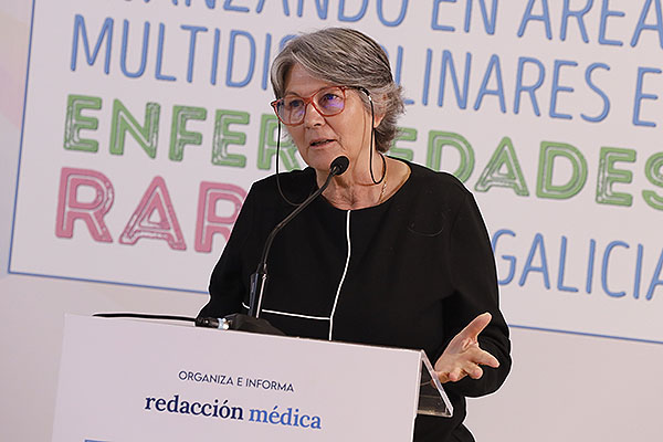 Carmen Montero Martínez. Jefa de Servicio de Neumología del Complejo Hospitalario Universitario de A Coruña. Área Sanitaria de A Coruña e Cee.