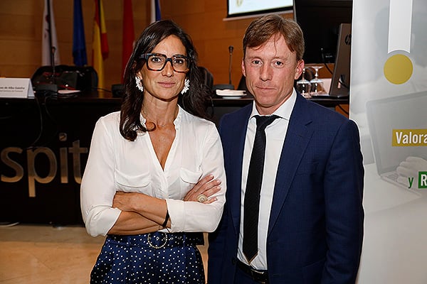 Maria Rodríguez de Alba, directora médico de Promede; y Carlos Sardinero.