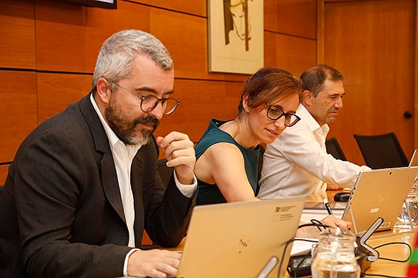 Javier Padilla, Mónica García y Juan Fernando Muñoz, secretario general de Salud Digital, Información e Innovación en el Sistema Nacional de Salud (SNS).