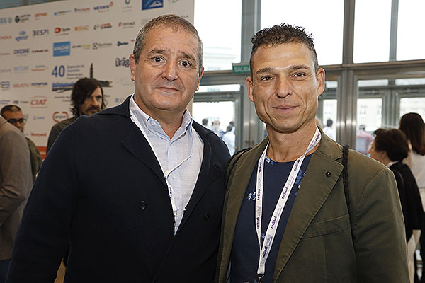 Álvaro Guijarro, del Servicio de Infraestructuras de la Gerencia Regional de Salud de Castilla y León; y  Carmero de la Higuera, jefe de Mantenimiento del Hospital Santo Reyes de Arganda de Duero.