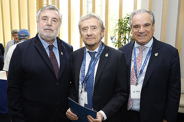 Luciano Vida y José Luis Almudín, consejeros de AMA; junto a Jesús Aguilar, presidente de Cgcof.