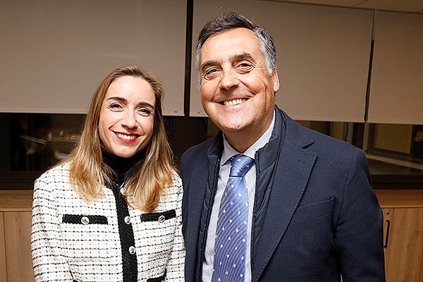 Matilde Sánchez, presidente de la Federación de Distribuidores Farmacéuticos; y Antonio Rider.
