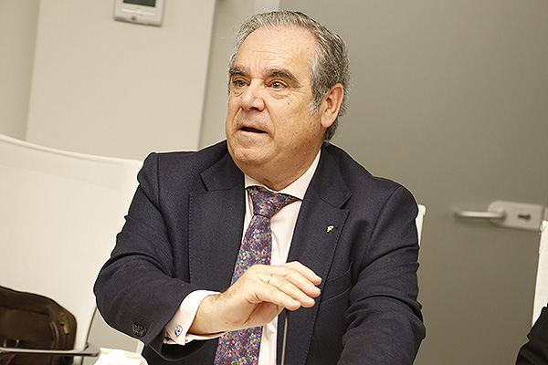 Jesús Aguilar, presidente del Consejo General de Farmacia.